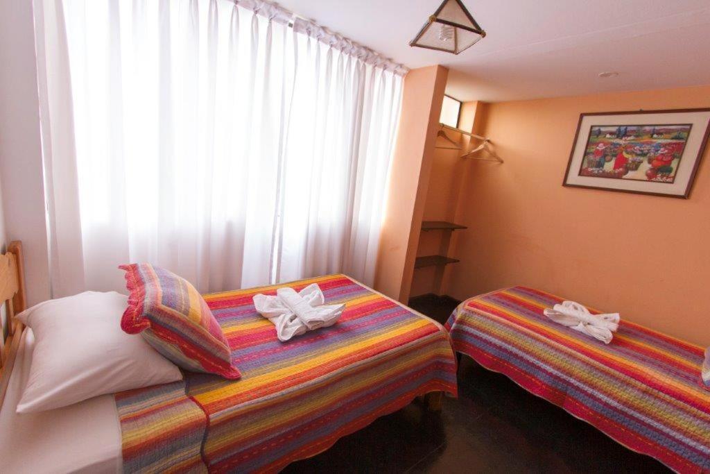 Limper B&B - Airport Callao Exterior photo