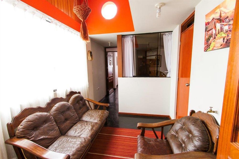 Limper B&B - Airport Callao Exterior photo