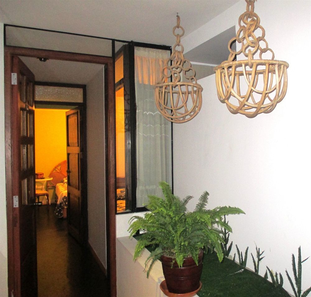 Limper B&B - Airport Callao Exterior photo